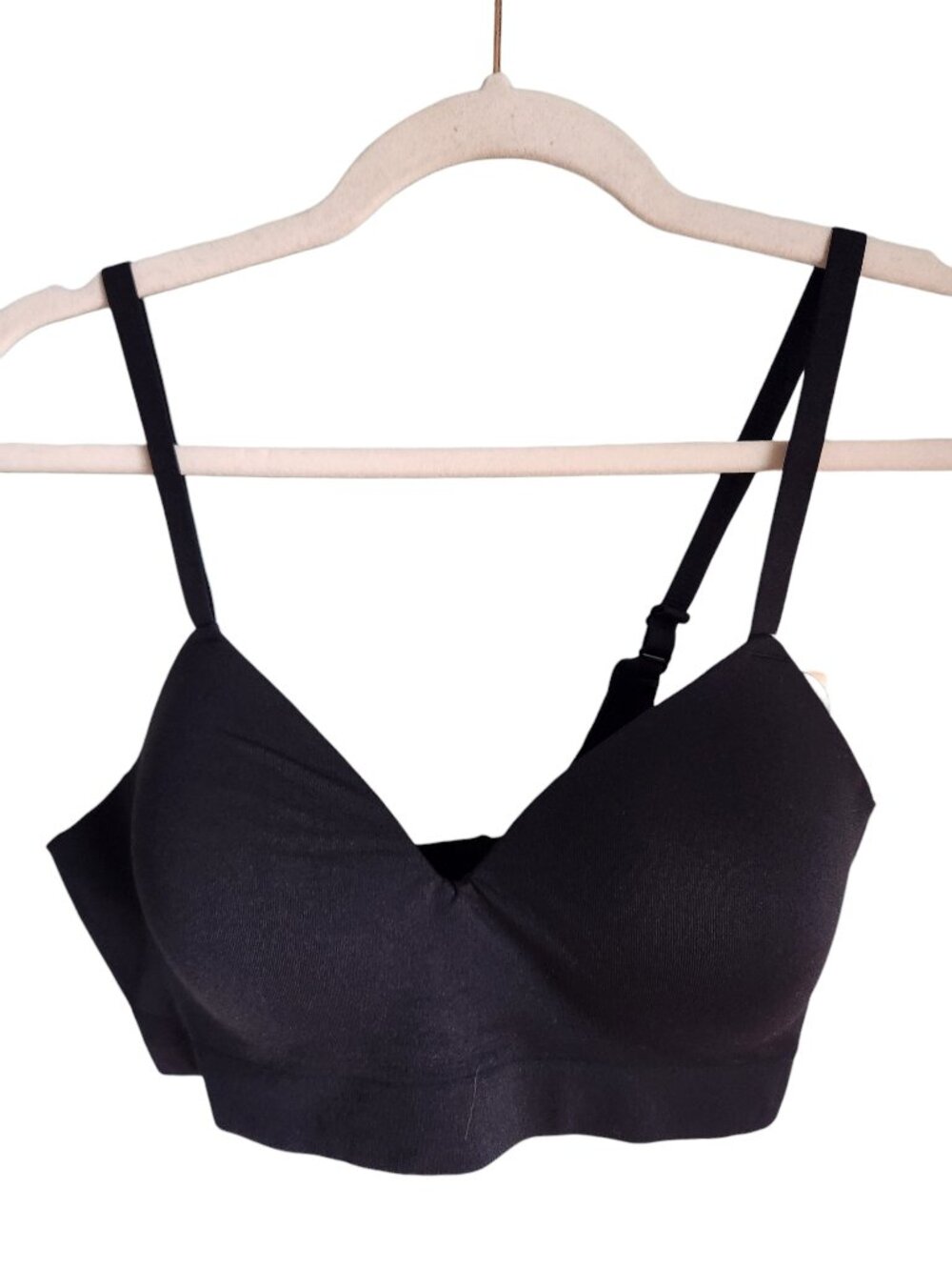 Truekind Bra Black Women's Medium Supportive Comfort Wireless Shaping NEW